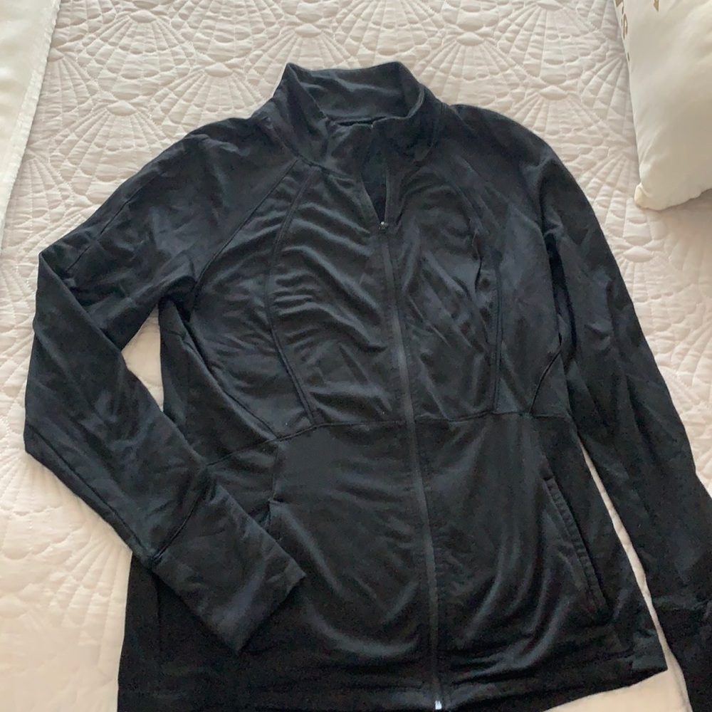 Woman’s running sweatshirt